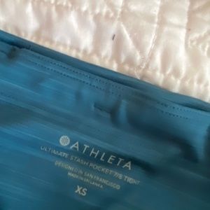 ATHLETA Ultimate Stash Pocket 7/8 Tight
